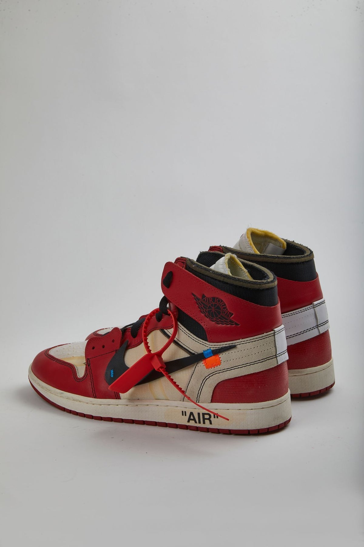 JORDAN 1 HIGH X OFFWHITE CHICAGO BULLS - SZUS13 - Worn Once