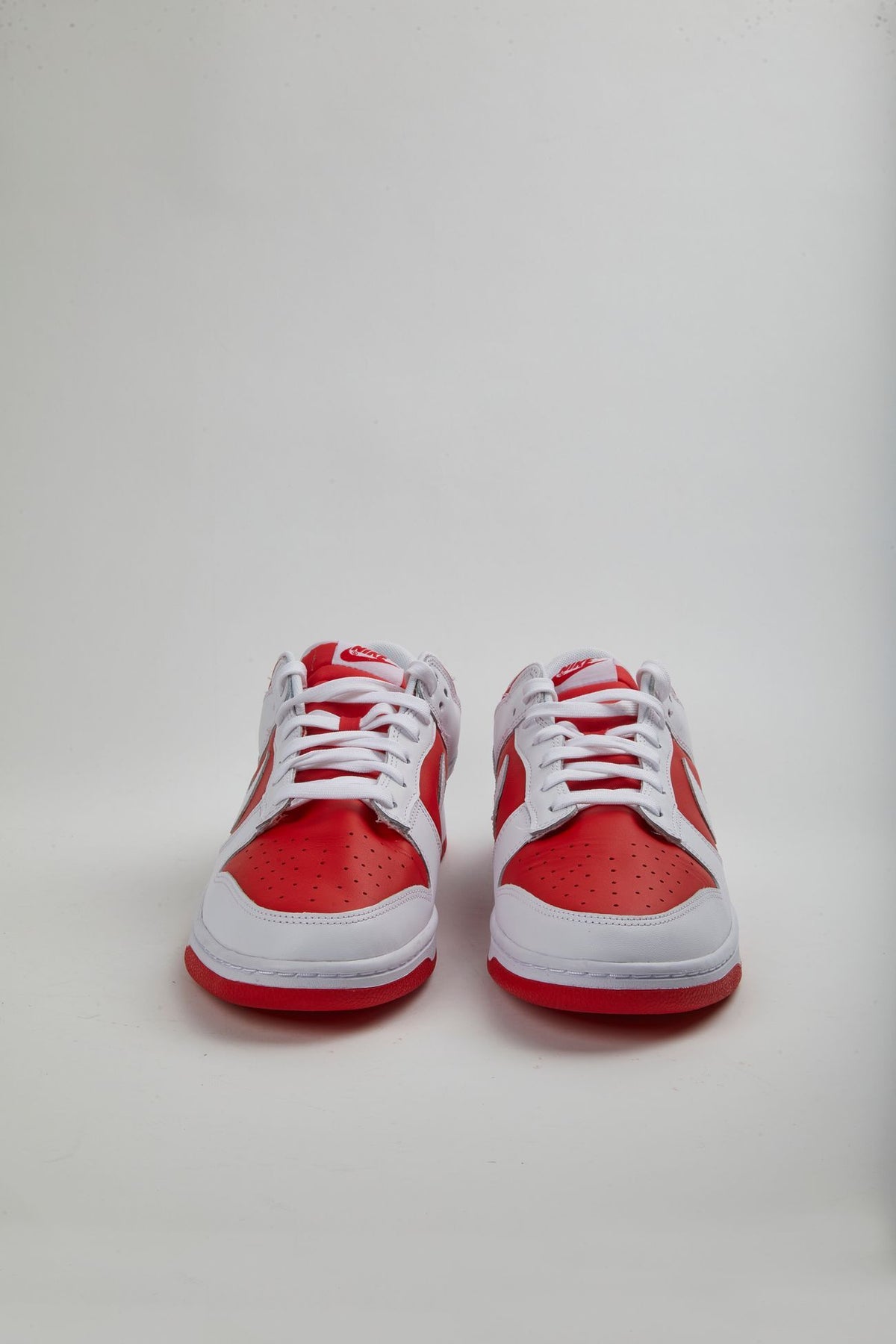 NIKE DUNK LOW - WHITE & RED - USSZ13