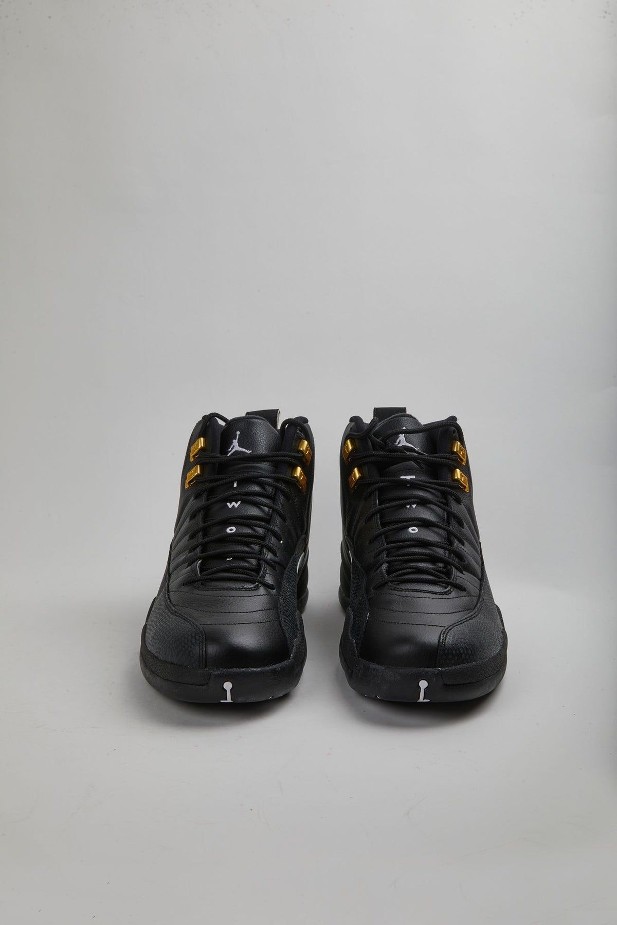 JORDAN 12 - BLACK - USSZ14