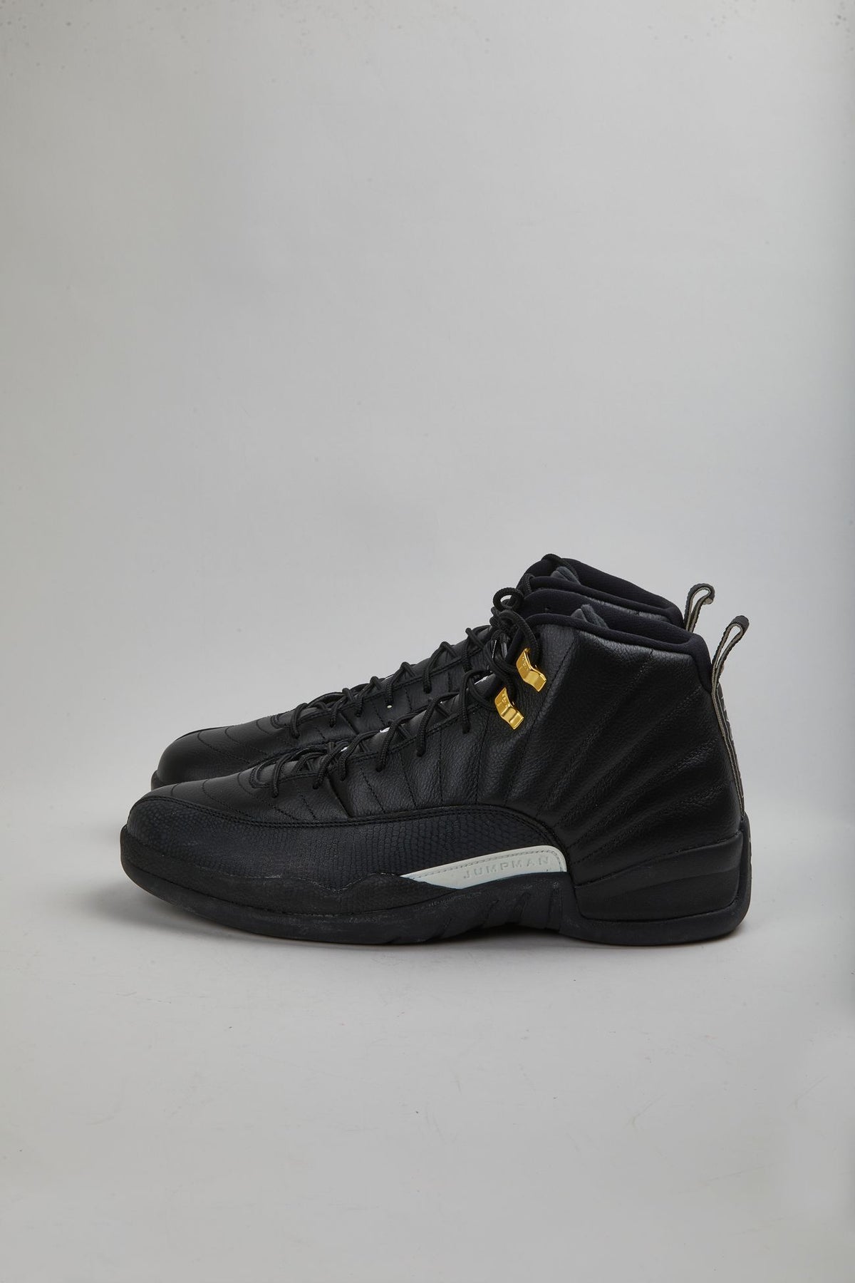 JORDAN 12 - BLACK - USSZ14