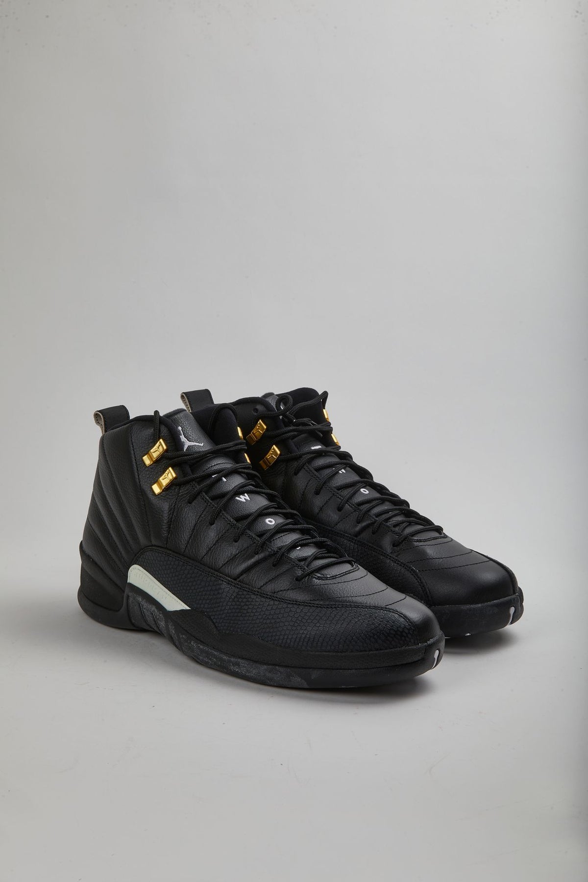 JORDAN 12 - BLACK - USSZ14