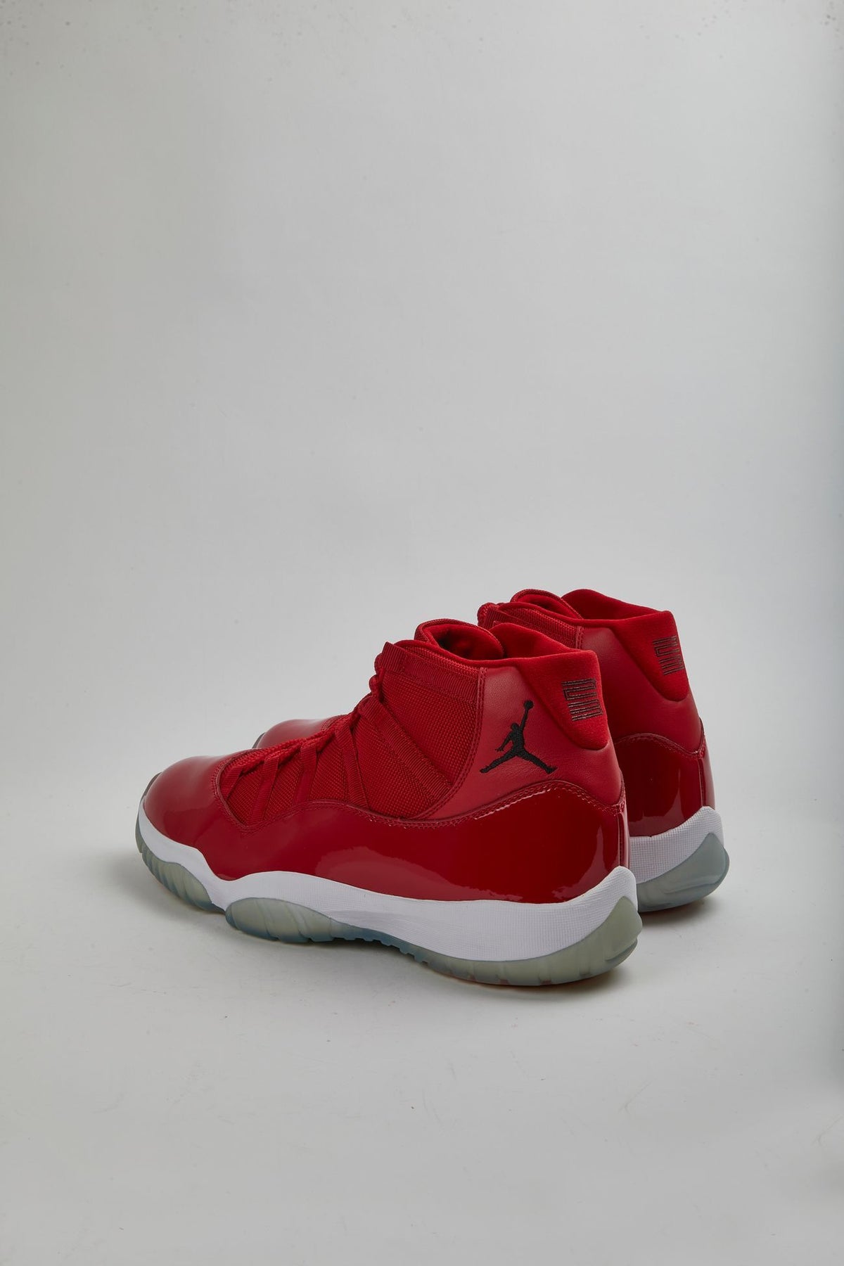 JORDAN 11 - RED - USSZ14