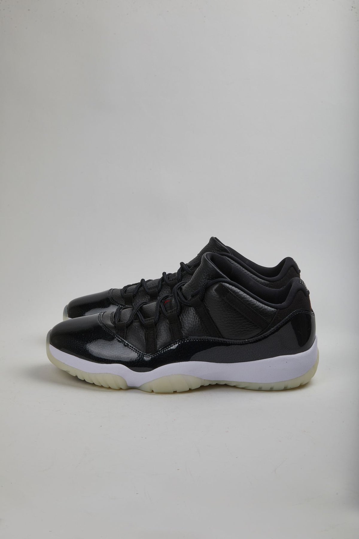 JORDAN 11 - LOW - BLACK - USSZ14