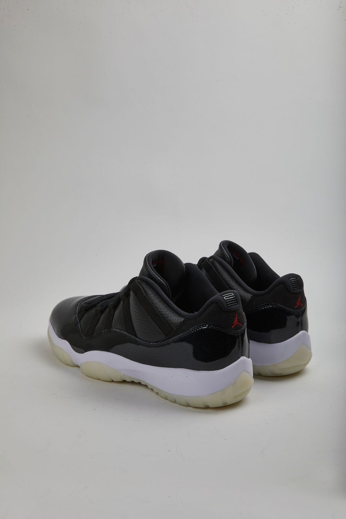 JORDAN 11 - LOW - BLACK - USSZ14