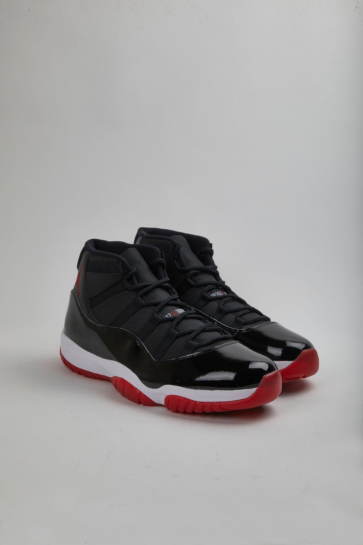 JORDAN 11 - BRED - US14